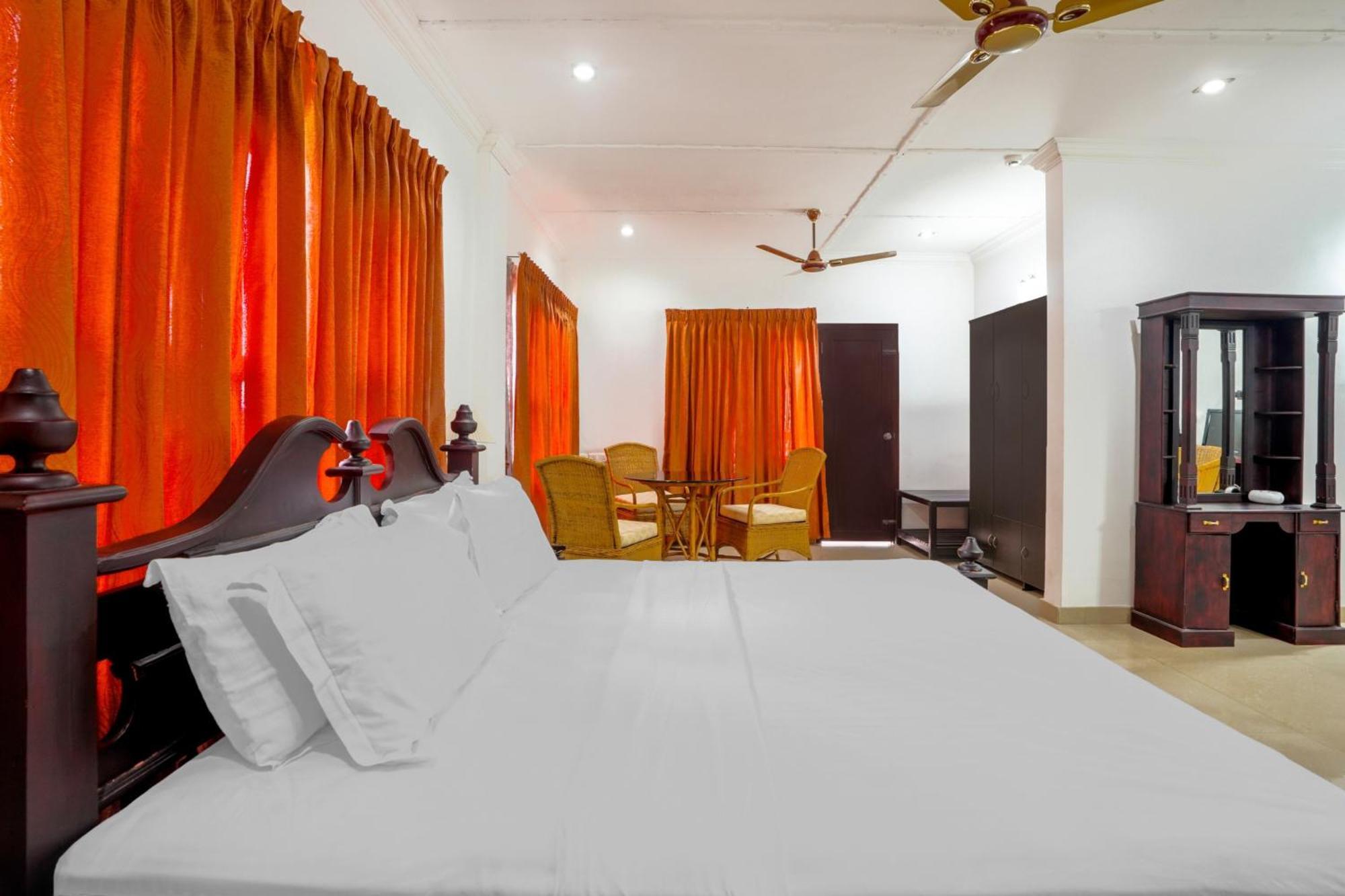 Palette Resorts- Tapovan Green County Thattakād Exteriör bild