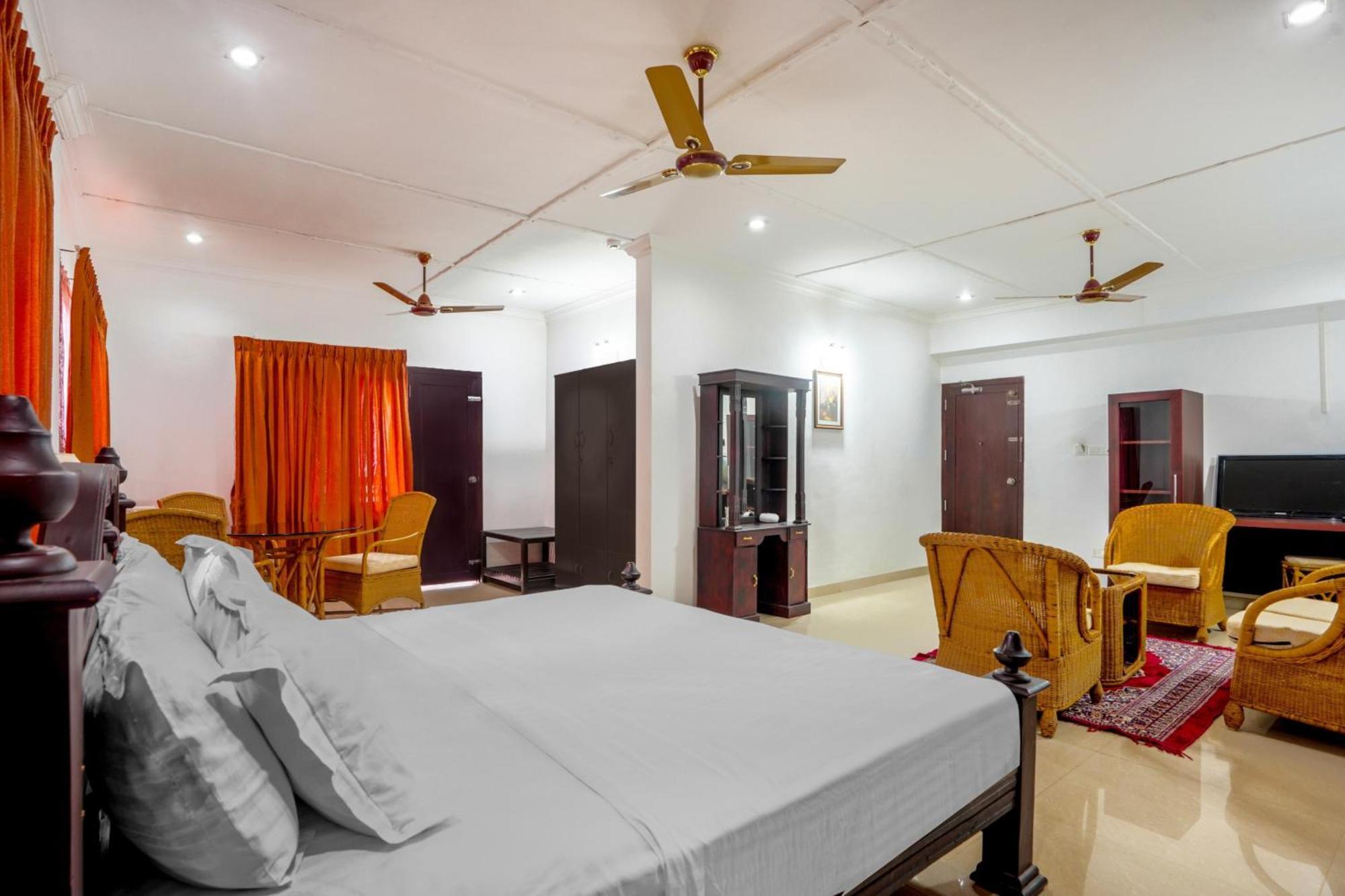 Palette Resorts- Tapovan Green County Thattakād Exteriör bild