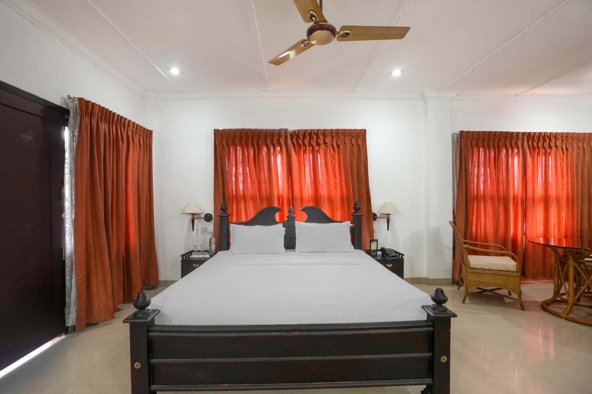Palette Resorts- Tapovan Green County Thattakād Exteriör bild