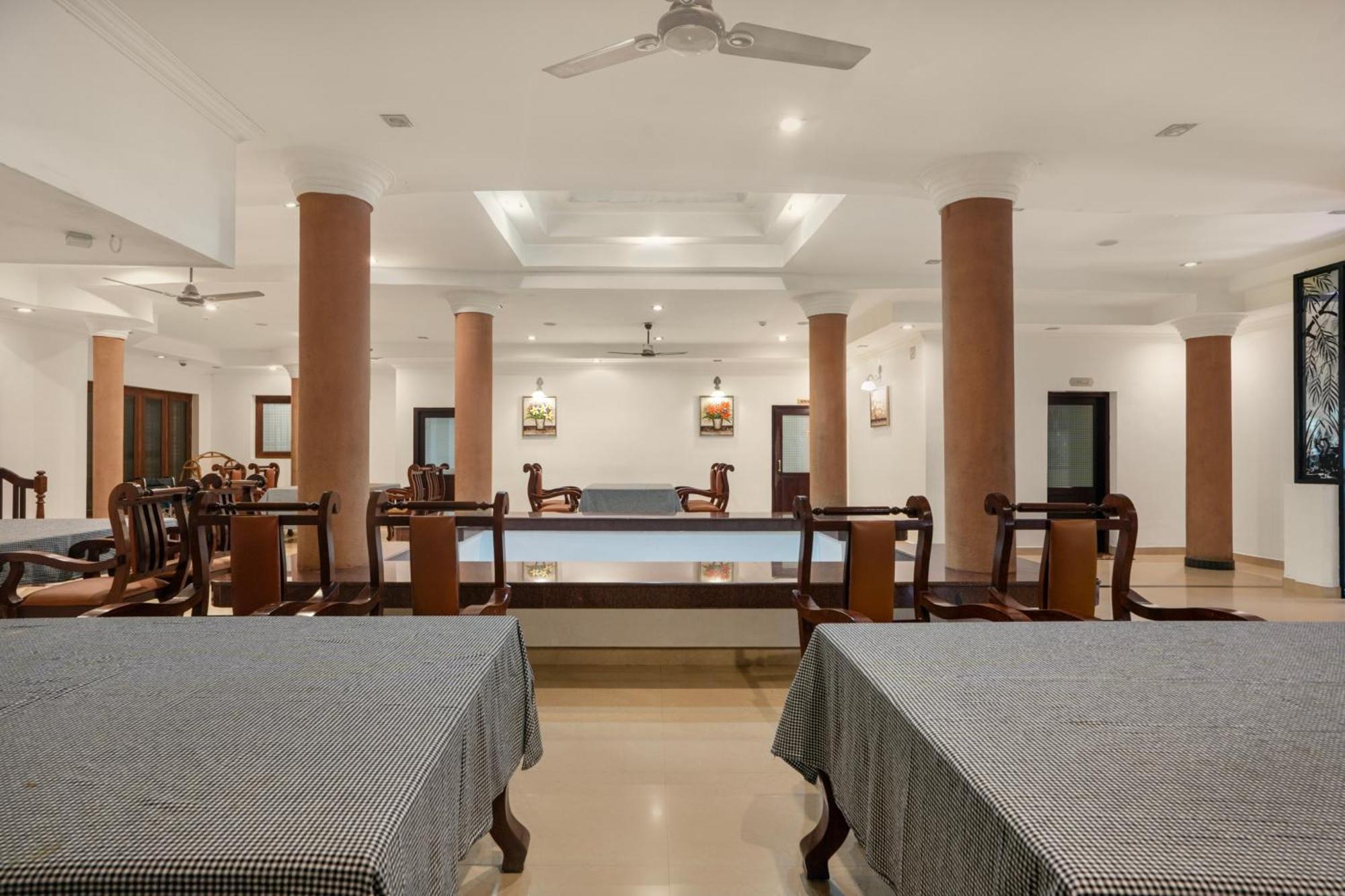 Palette Resorts- Tapovan Green County Thattakād Exteriör bild