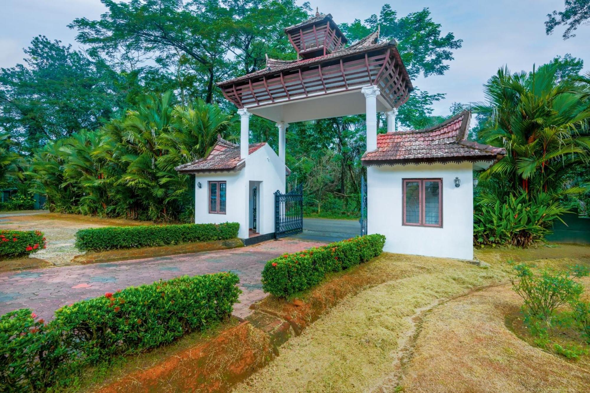 Palette Resorts- Tapovan Green County Thattakād Exteriör bild