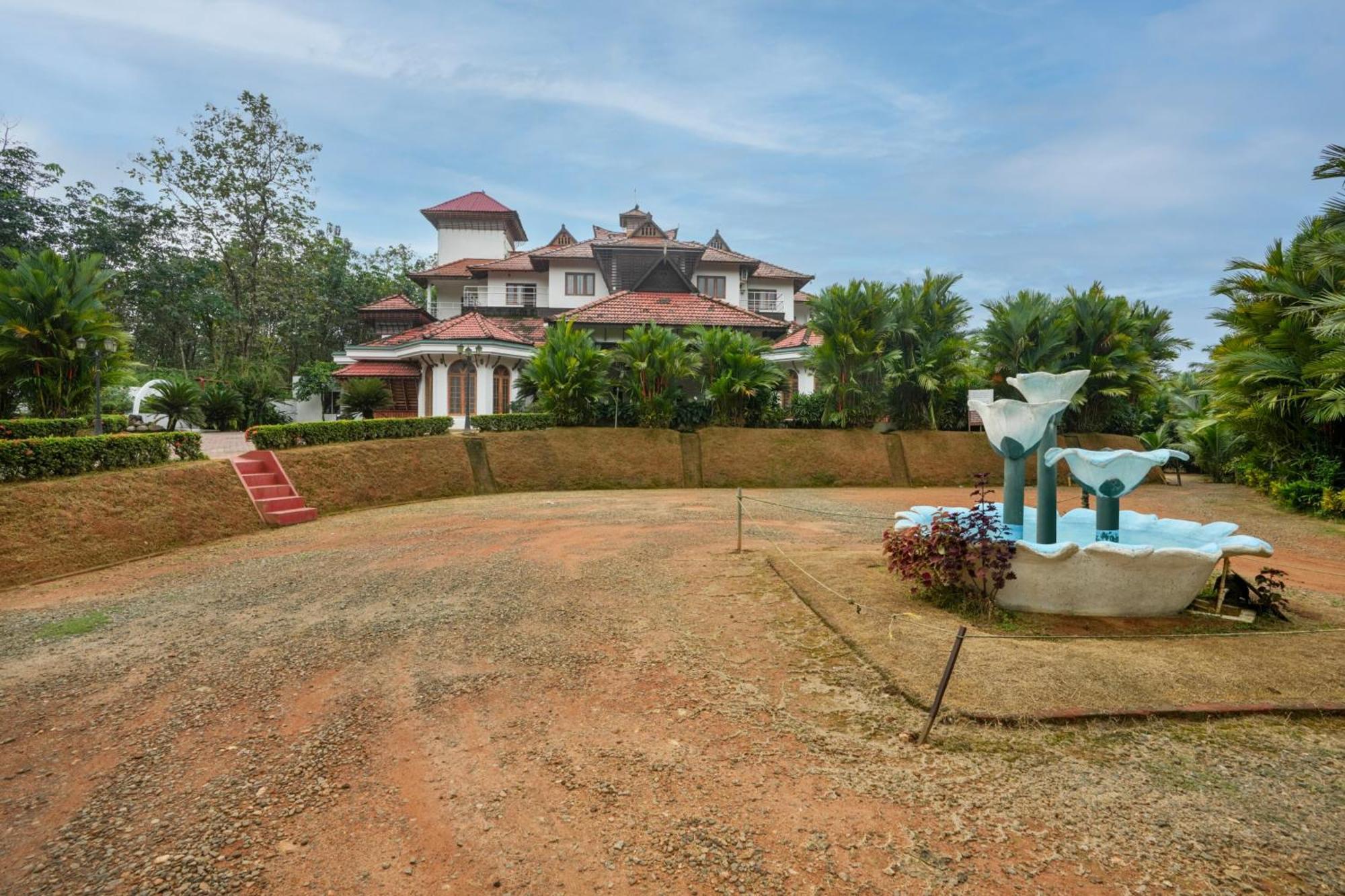 Palette Resorts- Tapovan Green County Thattakād Exteriör bild